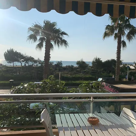 Chez Lili Et Alex! Face A La Mer! Clim, Balcon, Garage! Appartement Canet-en-Roussillon
